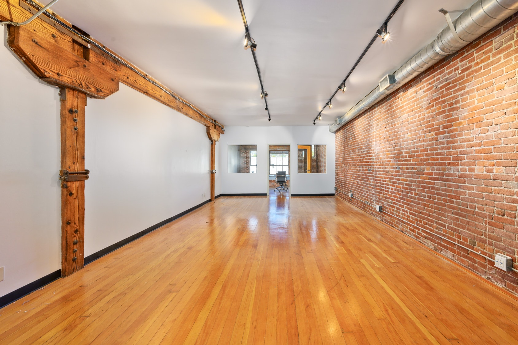 6161 Santa Monica Blvd, Los Angeles, CA for lease Building Photo- Image 1 of 7