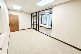 1 Vantage Way, Nashville, TN for lease Interior Photo- Image 2 of 5