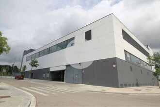 Office in Mollet del Vallès, Barcelona for lease Building Photo- Image 2 of 4