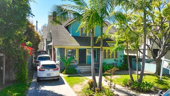 7% Cap Rate | Walking Distance to USC - Triplex Property