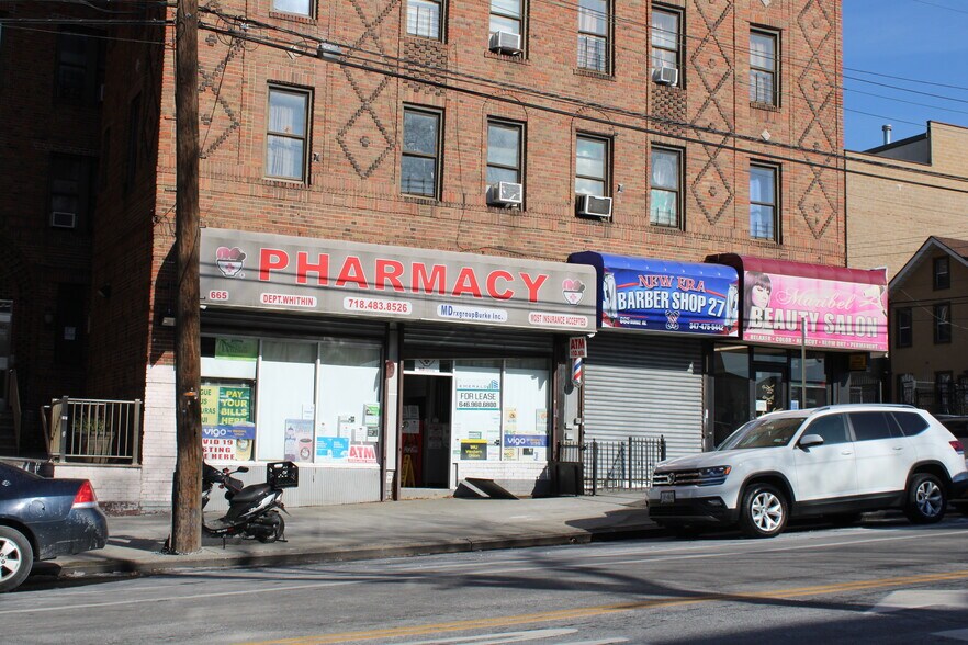 665 Burke Ave, Bronx, NY for sale - Building Photo - Image 1 of 1