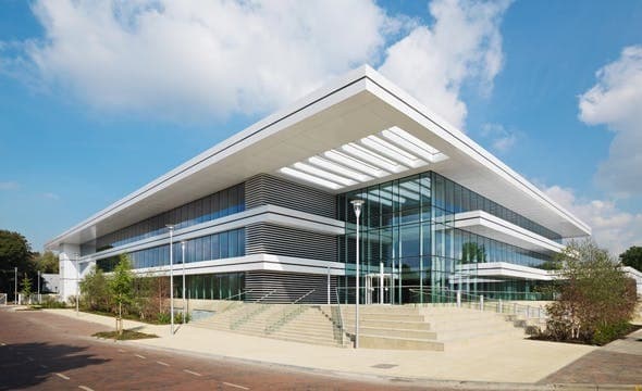 1 Bridge St, Staines for lease - Building Photo - Image 2 of 6