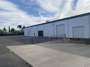 10170 Croydon Way, Sacramento, CA for lease Building Photo- Image 1 of 5