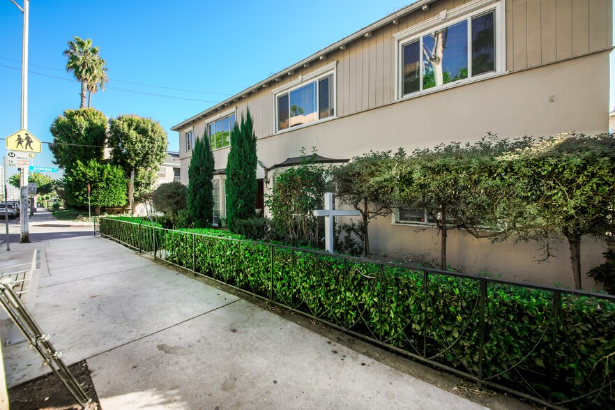 8730-8736 Holloway Dr, West Hollywood, CA for sale - Building Photo - Image 2 of 14