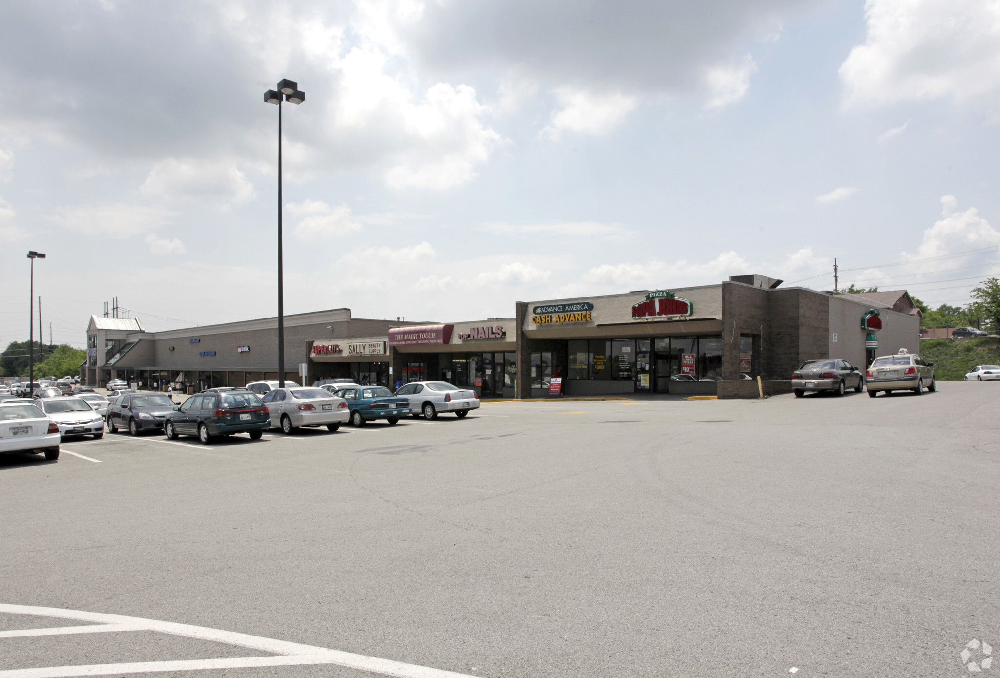 136-200 Gallatin Pike S, Madison, TN for lease Building Photo- Image 1 of 4