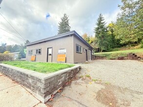 15041 Bothell Way NE, Lake Forest Park, WA for lease Interior Photo- Image 1 of 3
