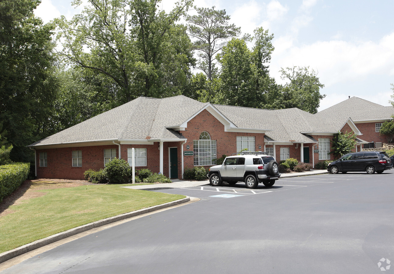 201-211 Creekstone Rdg, Woodstock, GA 30188 | LoopNet