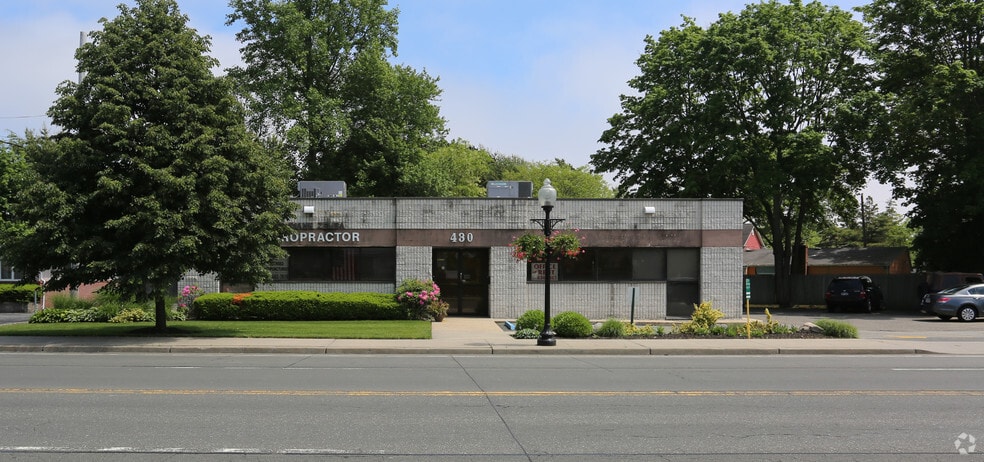 430 W Main St, Babylon, NY for sale - Primary Photo - Image 1 of 1