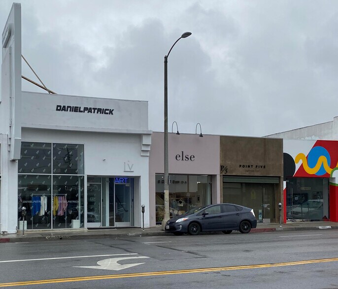 8009 melrose ave