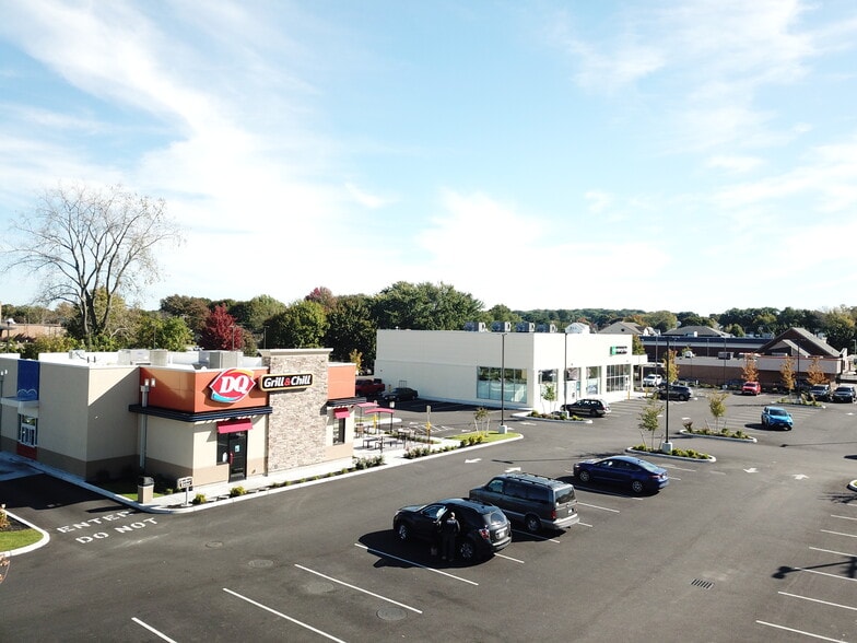 275 Atwood Ave, Cranston, RI for lease - Building Photo - Image 2 of 4