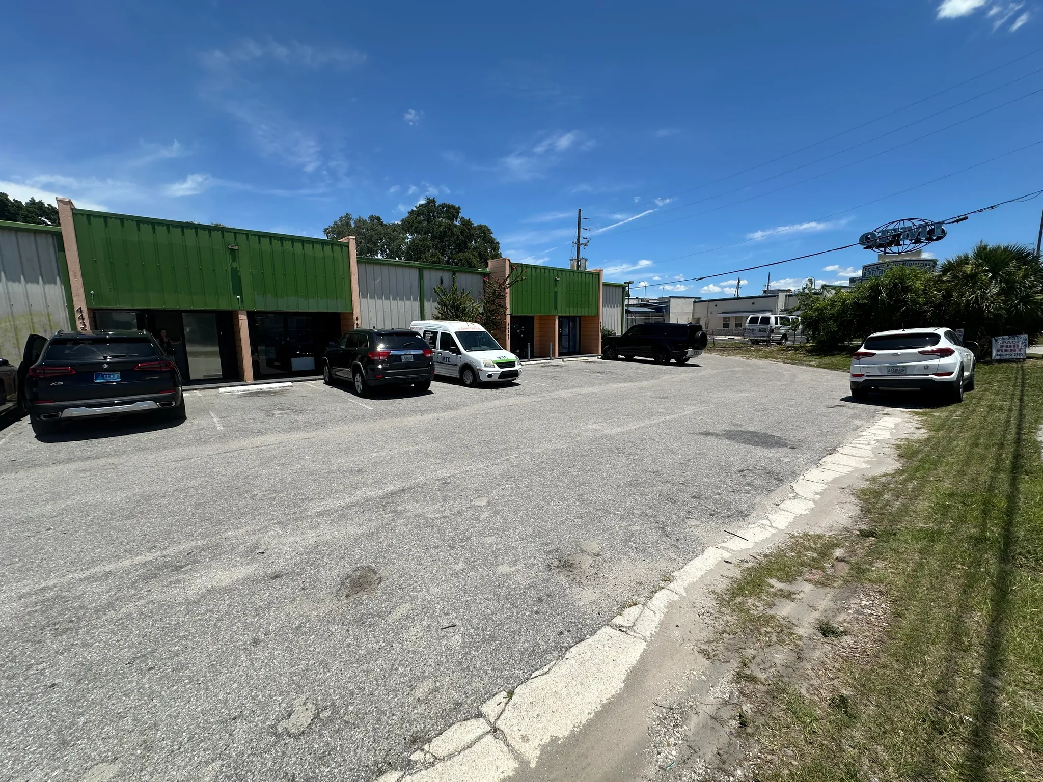 4437-4451 Old Winter Garden Rd, Orlando, FL for lease Building Photo- Image 1 of 5