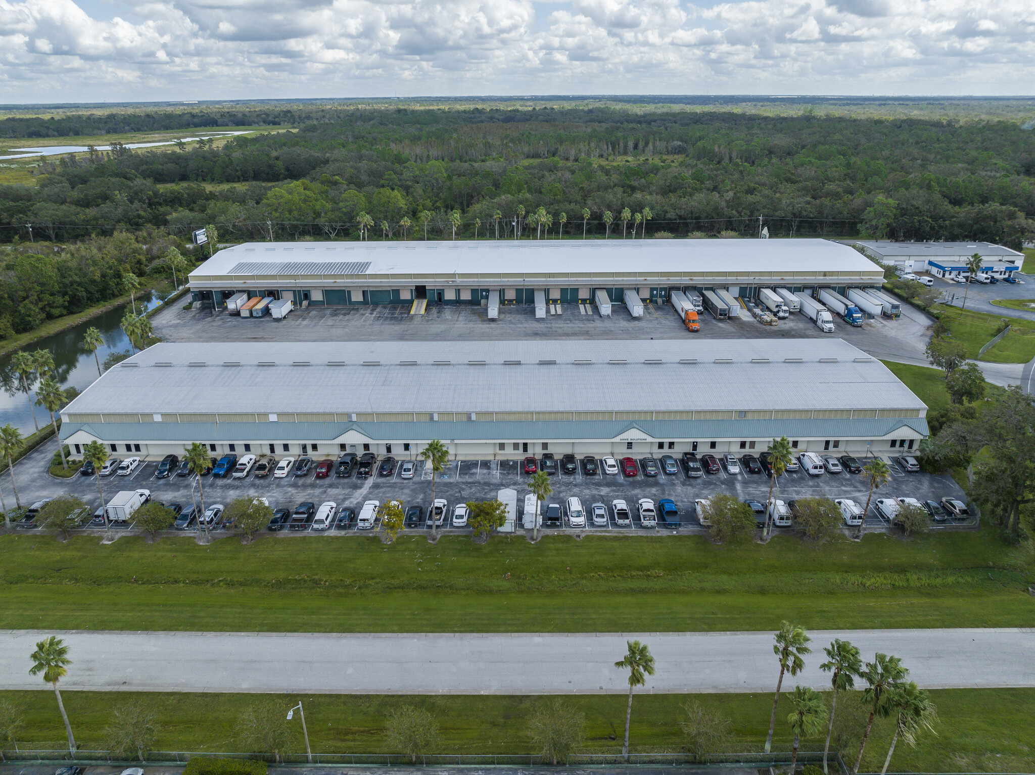 4725 E Lakeland Commerce Pky, Lakeland, FL for lease Building Photo- Image 1 of 7