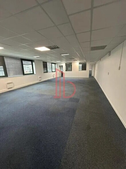 Office in Bruges for lease - Interior Photo - Image 3 of 3