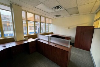 702-714 Fort St, Victoria, BC for lease Interior Photo- Image 2 of 3