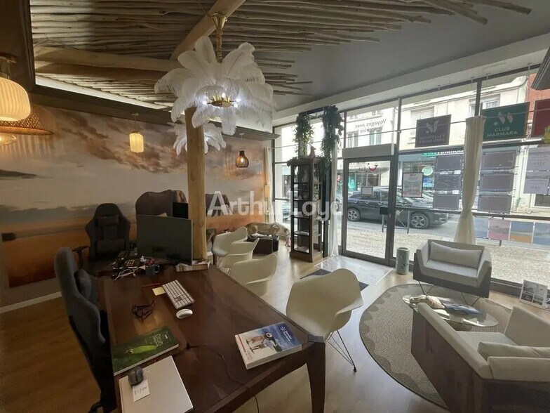 Retail in Épernay for sale - Interior Photo - Image 1 of 4