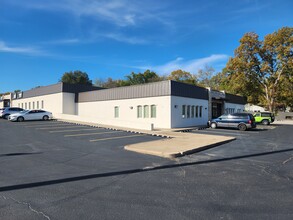 2865 E Skelly Dr, Tulsa, OK for lease Building Photo- Image 2 of 4