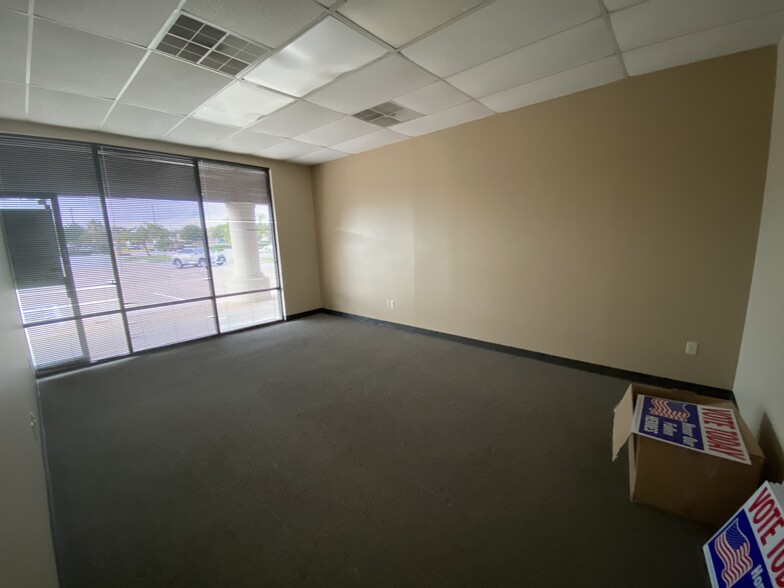 4111 Fairmont Pky, Pasadena, TX for lease - Interior Photo - Image 3 of 20