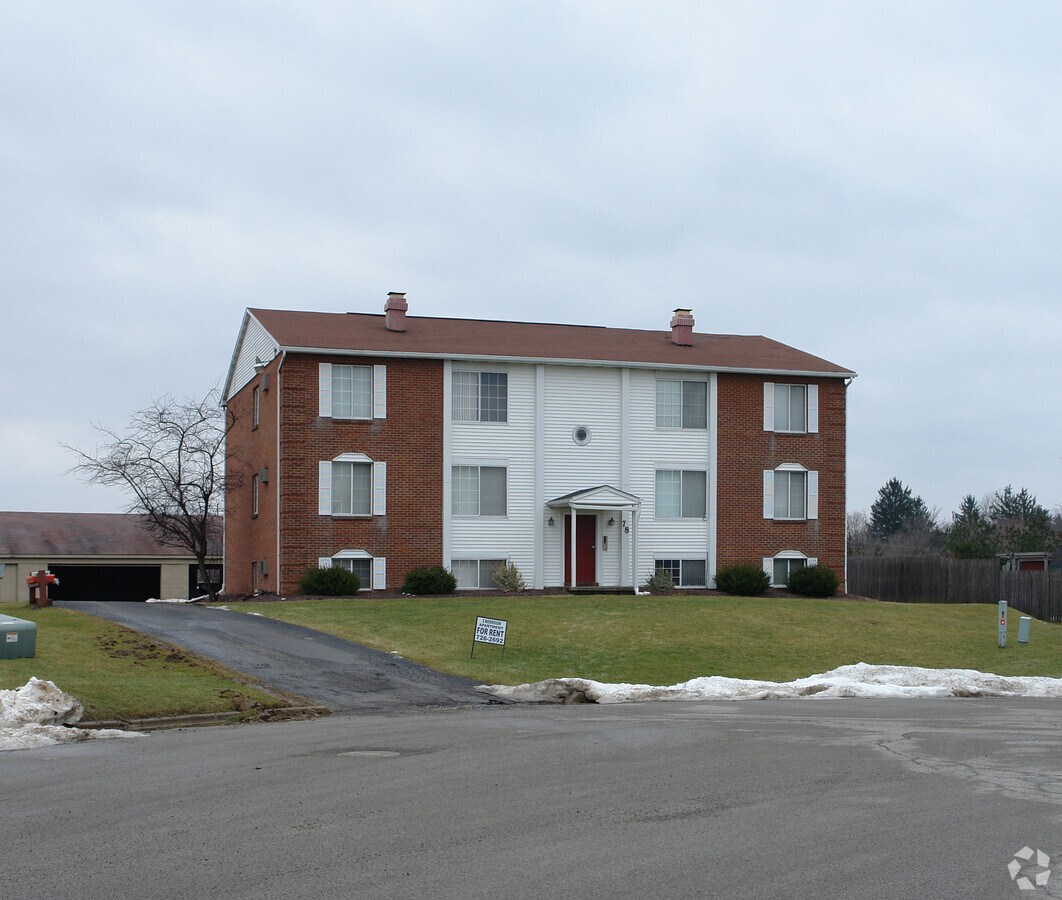 82 Carter Cir, Boardman, OH 44512