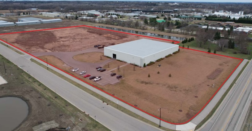 1600 Williams Dr, Stoughton, WI for sale - Aerial - Image 2 of 5