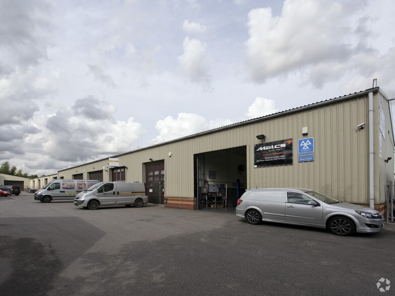 Station Rd, Doncaster for lease - Building Photo - Image 2 of 4