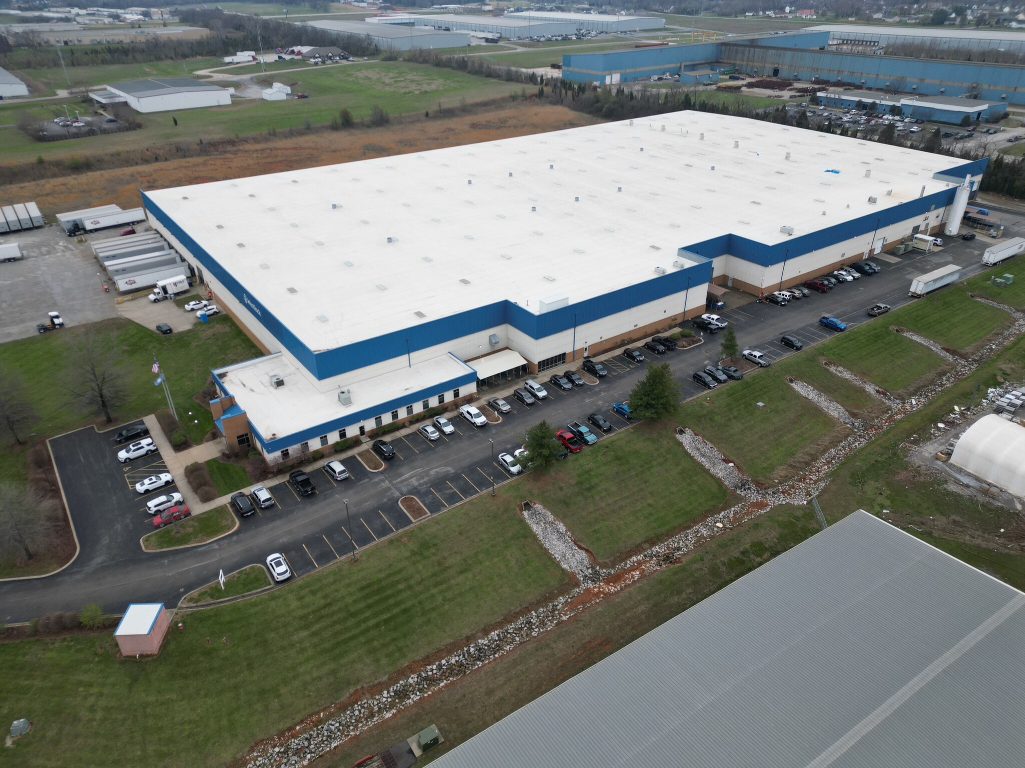 225 Mitch McConnell Way, Bowling Green, KY for lease Building Photo- Image 1 of 5