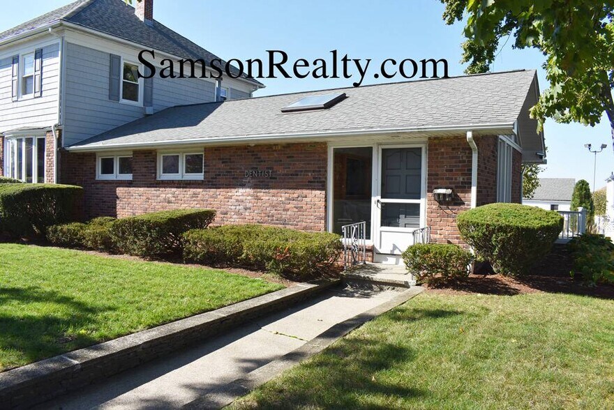 2441 Pawtucket Ave, East Providence, RI for sale - Primary Photo - Image 1 of 1