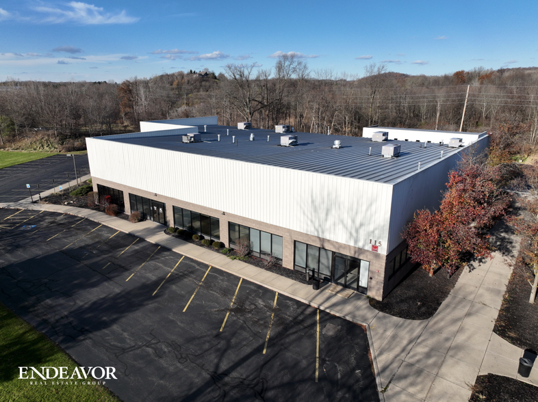 115-117 Victor Heights Pky, Victor, NY for lease - Building Photo - Image 3 of 9