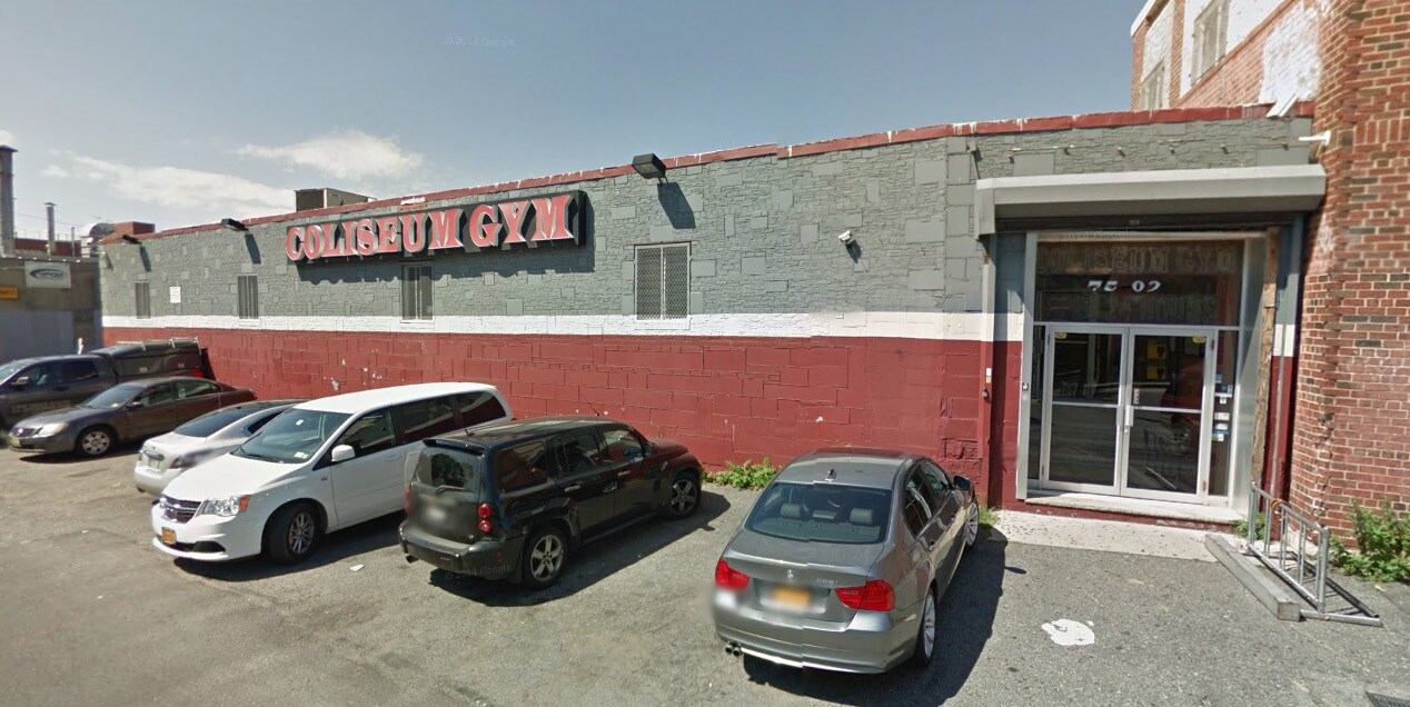 7513 71st Ave, Middle Village, NY for sale Primary Photo- Image 1 of 1