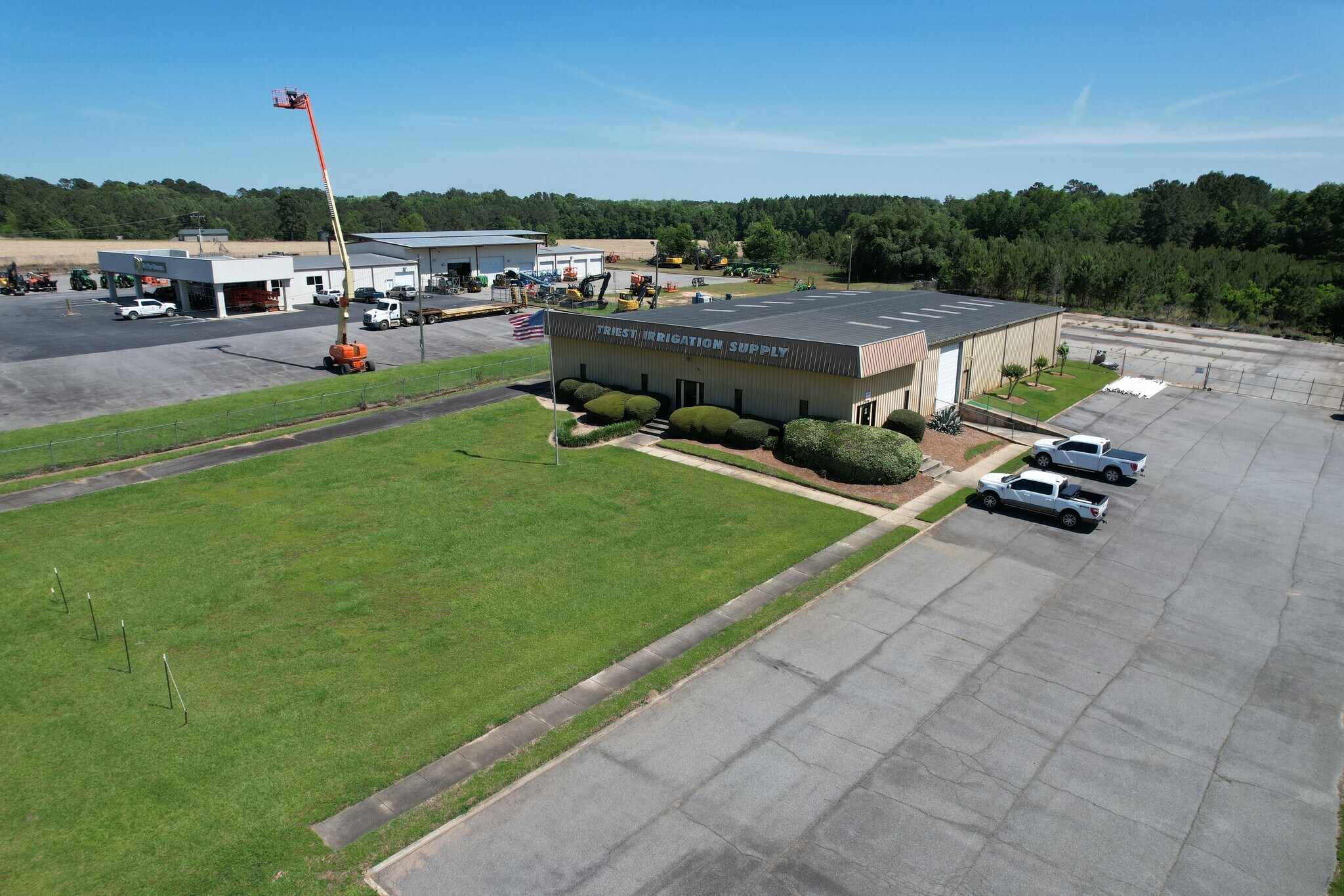 8568 Us Highway 84, Quitman, GA 31643 Light Industrial w/ outside