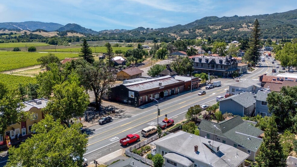 13325-13281 S Highway 101, Hopland, CA for sale - Building Photo - Image 1 of 2