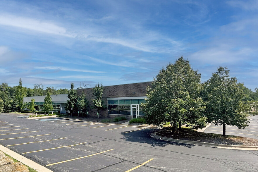 46097 Commerce Center Drive, Plymouth, MI for sale - Building Photo - Image 1 of 8