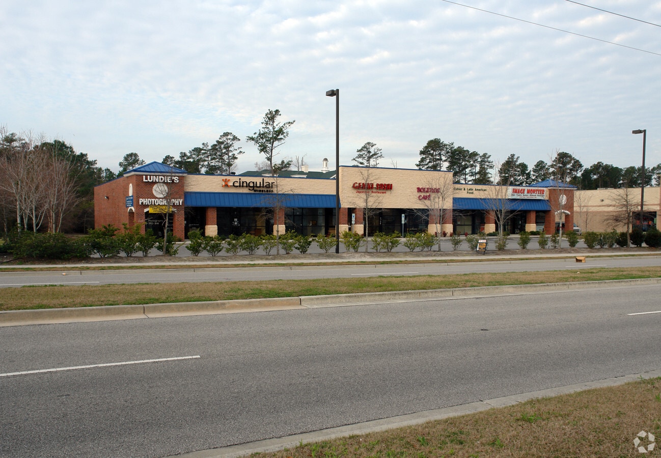 4724 New Centre Dr, Wilmington, NC 28405