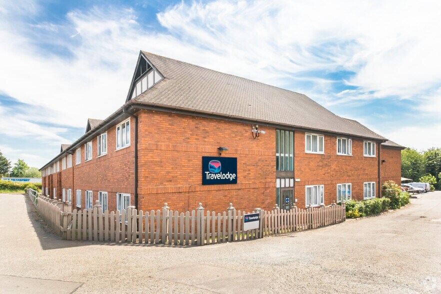 London Rd, Northampton for sale - Primary Photo - Image 1 of 1