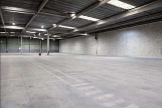 19 Rue de la Frm Saint-Ladre, Saint-Witz for lease Interior Photo- Image 2 of 6