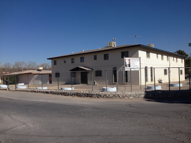 7681 Barton St, El Paso, TX 79915