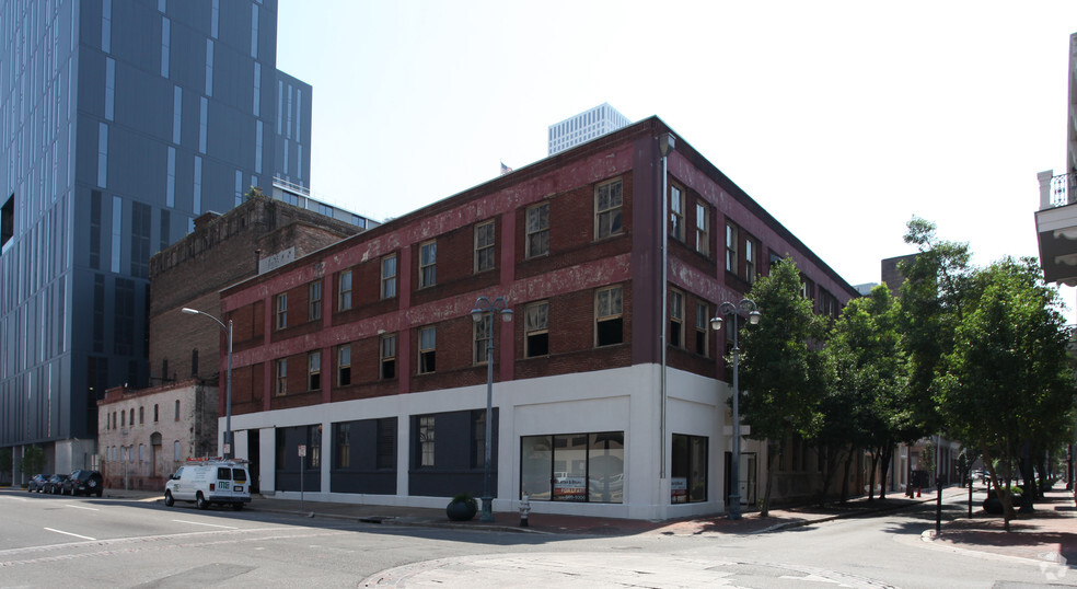 951 Lafayette St, New Orleans, LA for lease - Primary Photo - Image 1 of 4