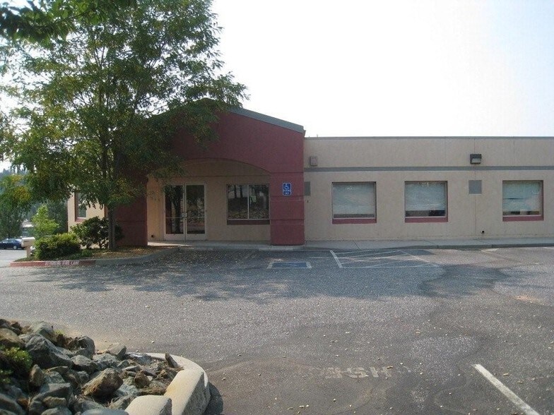 155 Spring Hill Dr, Grass Valley, CA for lease - Building Photo - Image 2 of 22