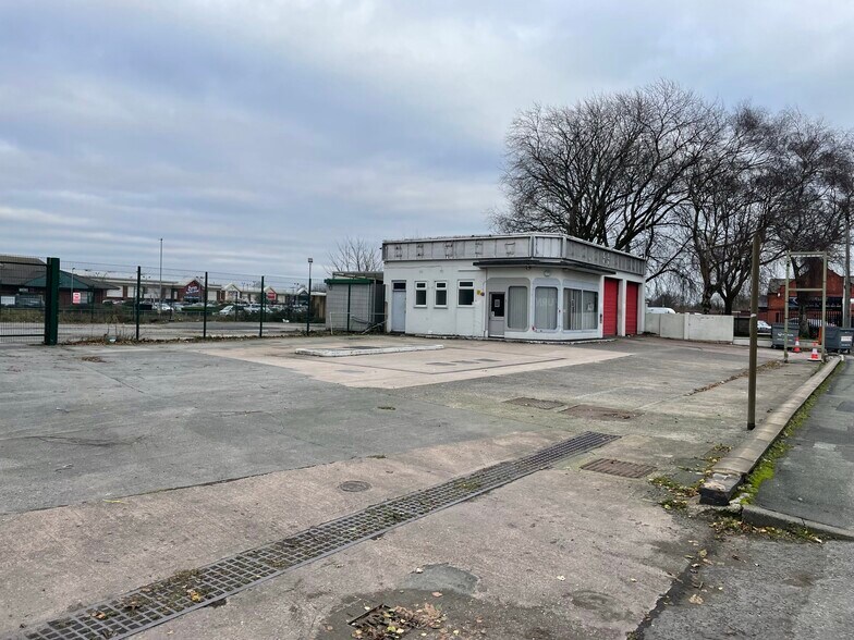 Knutsford Rd, Warrington for lease - Building Photo - Image 3 of 3