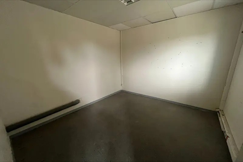 Flex in Montpellier for lease - Interior Photo - Image 3 of 3