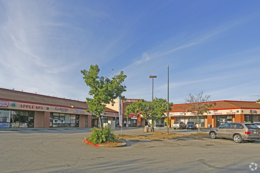 1692 Tully Rd, San Jose, CA for lease - Building Photo - Image 2 of 17