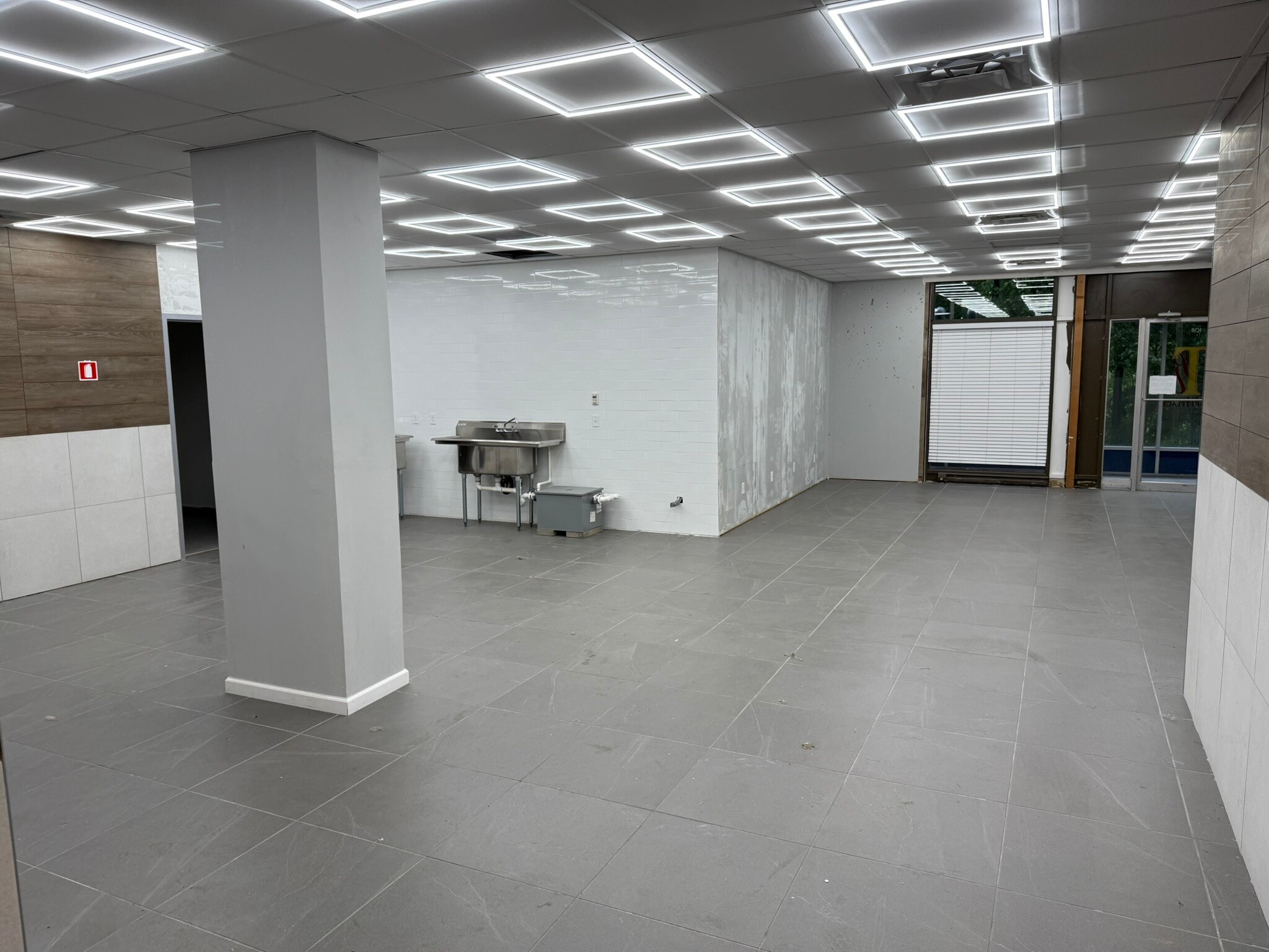 101 Three Rivers N, Fort Wayne, IN for lease Building Photo- Image 1 of 2