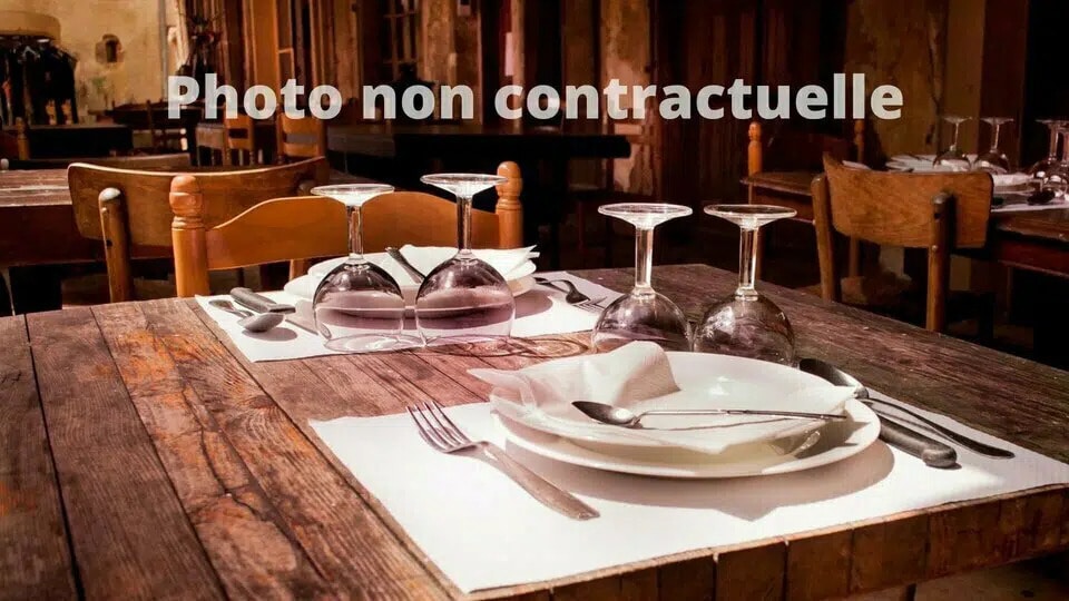 Retail in Reims for lease Building Photo- Image 1 of 4