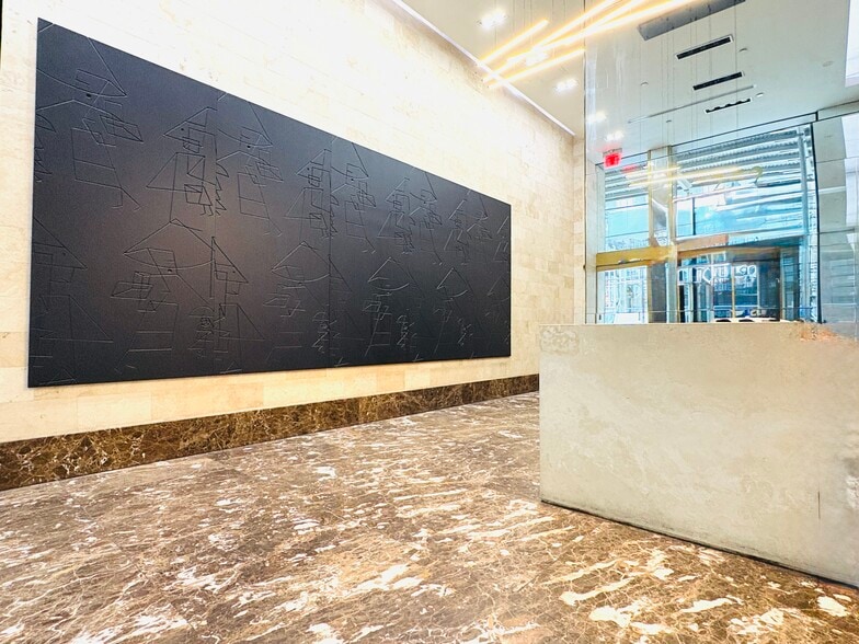 252 W 38th St, New York, NY for lease - Interior Photo - Image 2 of 12