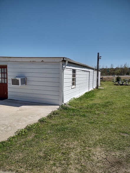 3425 Old NC 24 Hwy, Clinton, NC for sale - Building Photo - Image 3 of 41