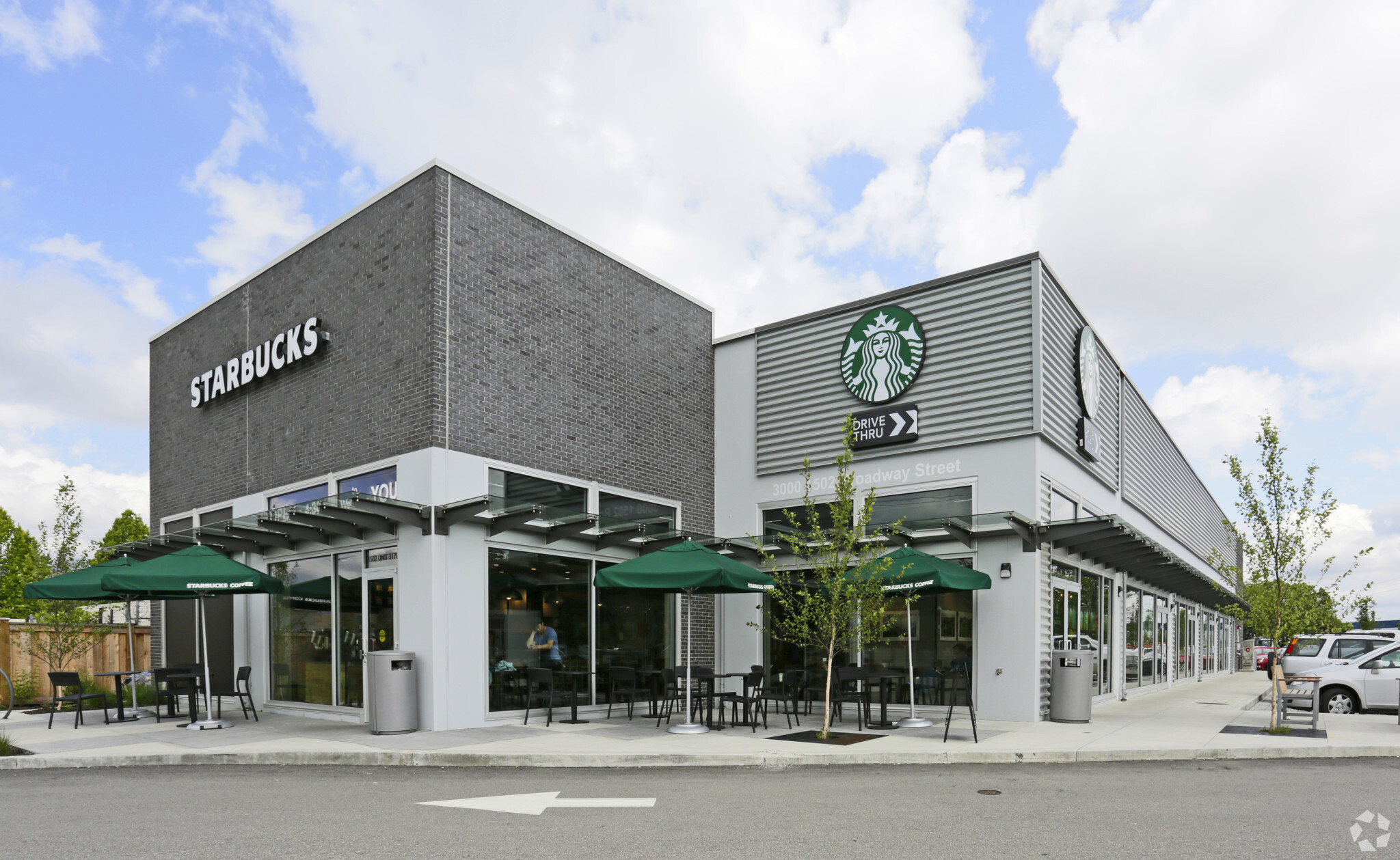 1502 Broadway St, Port Coquitlam, BC for lease Primary Photo- Image 1 of 4