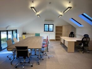 London Rd, Wheatley for lease Interior Photo- Image 2 of 5