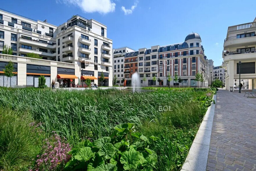 411 Avenue Du Général De Gaulle, Clamart for lease - Building Photo - Image 2 of 8