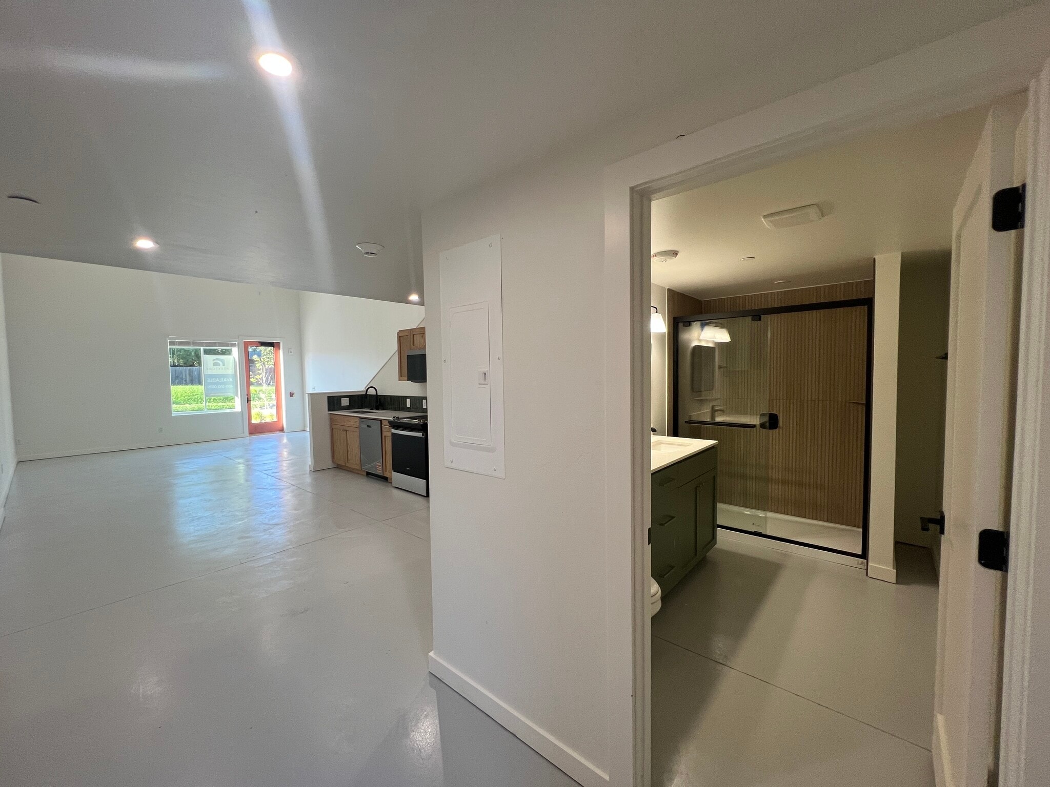 1744 NW 15th St, Oklahoma City, OK for lease Interior Photo- Image 1 of 5