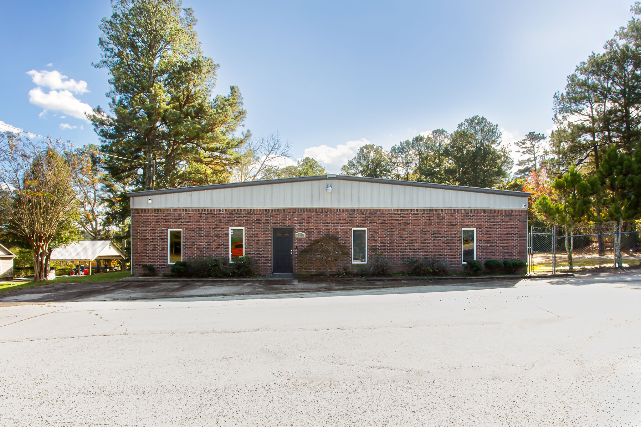 2433 Lake Rockaway Rd, Conyers, GA for sale Building Photo- Image 1 of 1