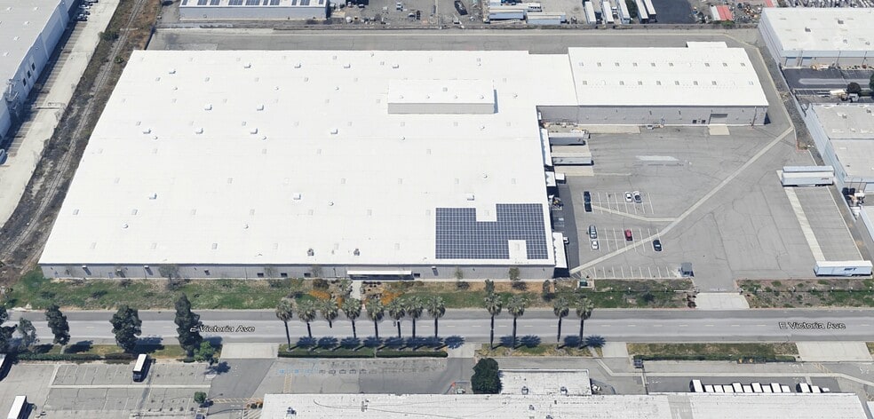 1400 E Victoria Ave, San Bernardino, CA for lease - Building Photo - Image 1 of 7